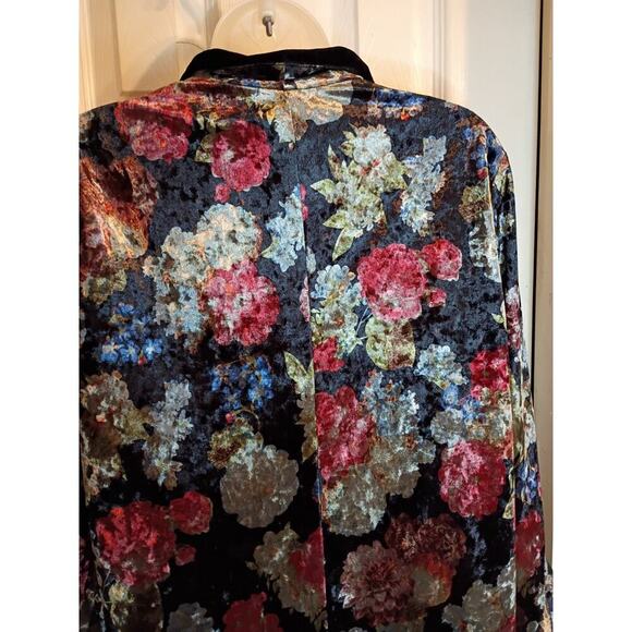 BCBGeneration Velvet Cardigan Colorful Floral On Black Sz L Flared Sleeve... - Picture 5 of 9